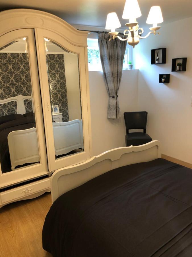 Au Refuge Du Speleo Bed & Breakfast Hotton Dış mekan fotoğraf